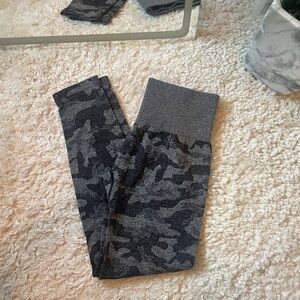 NVGTN - Gray Camo Seamless Leggings